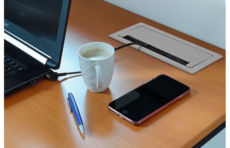 Tischsteckdose silber mit 3 Steckdosen und 2 USB-Anschlüssen - XERSOCKX6A