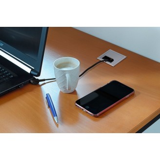 Quadratische Kabeldurchführung aus Aluminium 80 x 80 mm