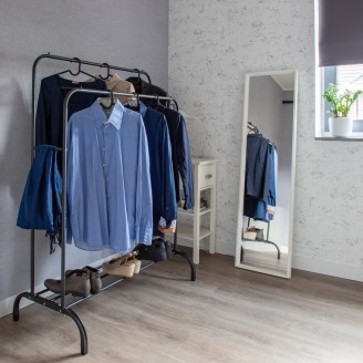 Eleganca Kleiderständer mit 2 Stangen und Schuhablage, schwarzes Metall Eleganca Kleiderständer mit 2 Stangen und Schuhablage, schwarzes Metall