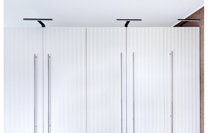 Ultraflache Anbauleuchte für Schränke und Möbel, Farbe Silber im Set - KVL10AL