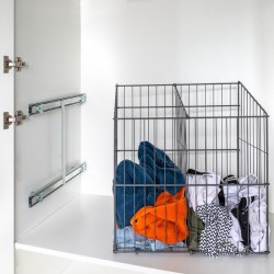 Built-in laundry basket pull-out with compartment divider