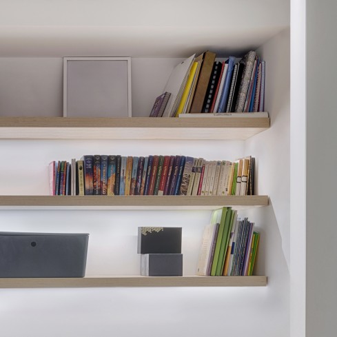 Floating (invisible) shelf supports